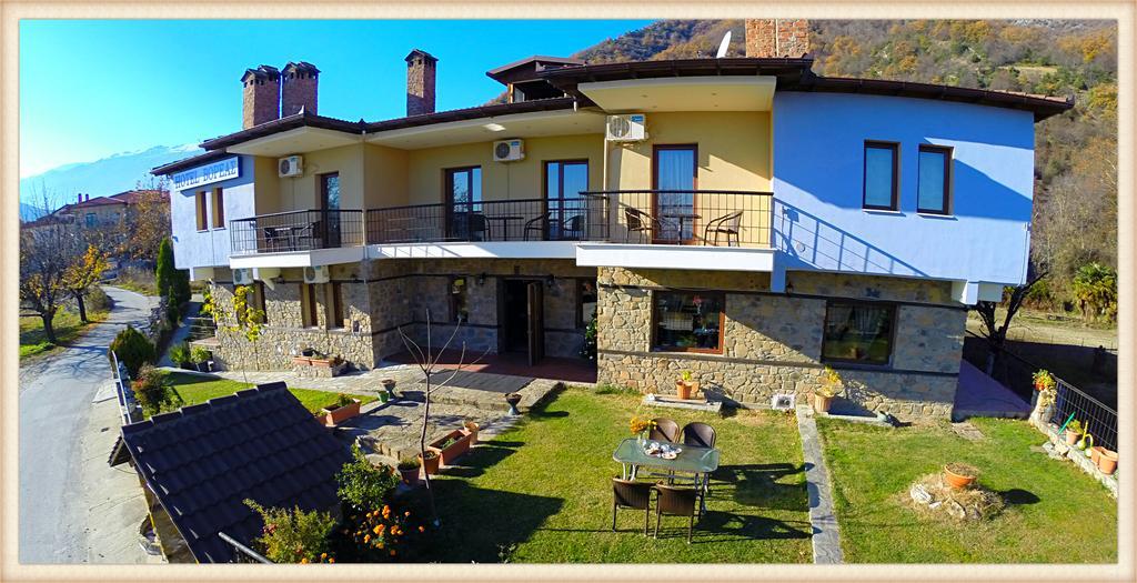 Voreas Hotel Káto Loutrákion Extérieur photo