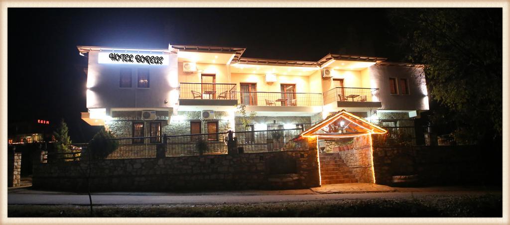 Voreas Hotel Káto Loutrákion Extérieur photo