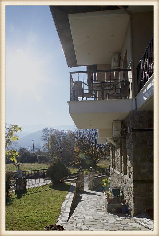 Voreas Hotel Káto Loutrákion Extérieur photo