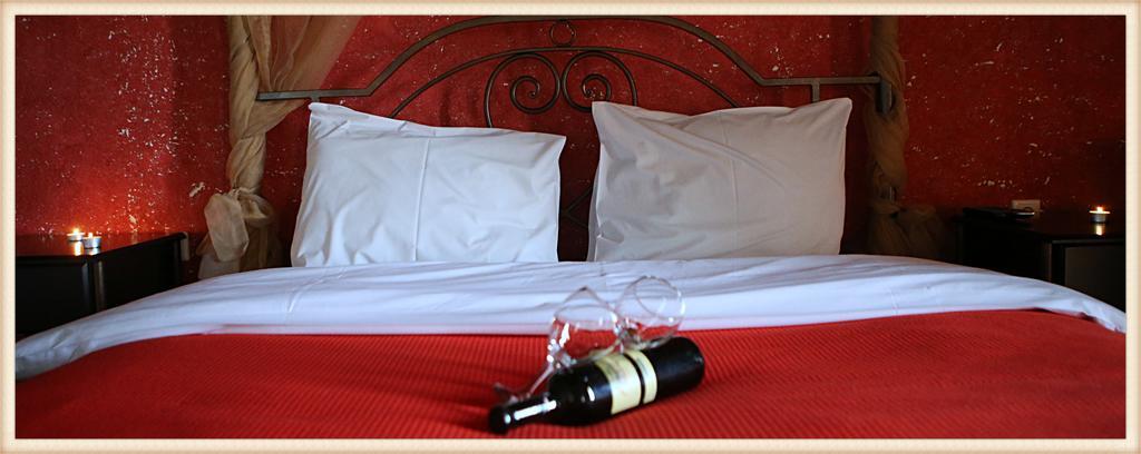 Voreas Hotel Káto Loutrákion Chambre photo