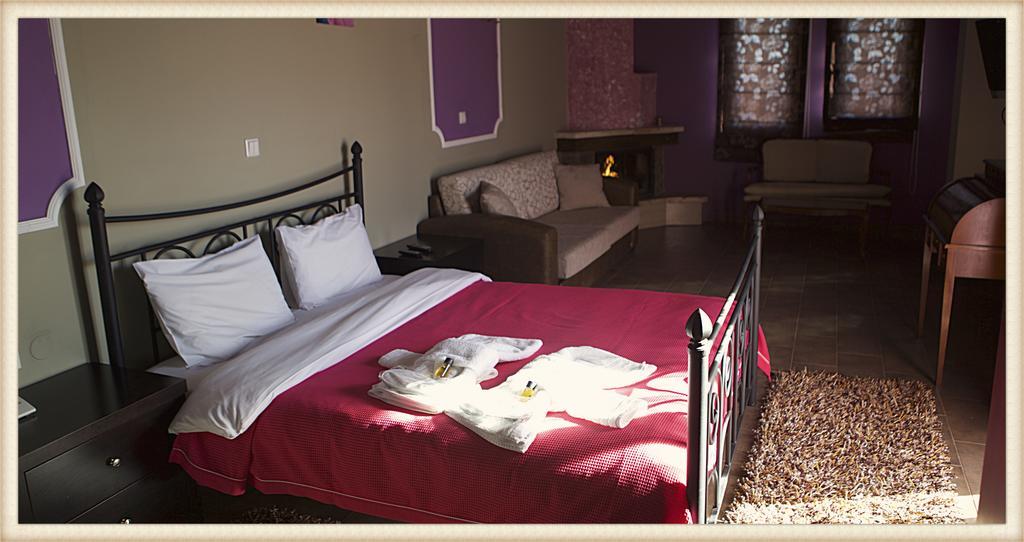Voreas Hotel Káto Loutrákion Chambre photo