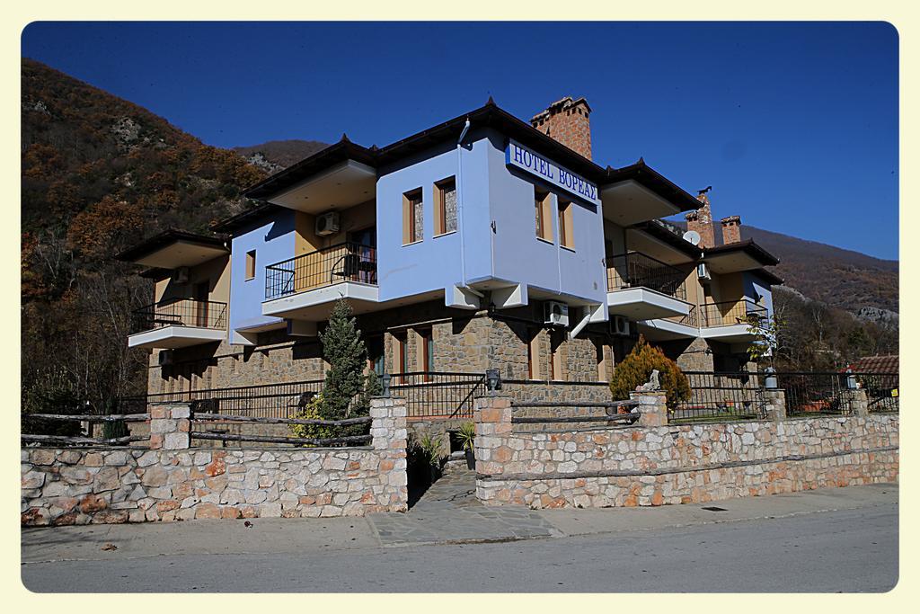Voreas Hotel Káto Loutrákion Extérieur photo